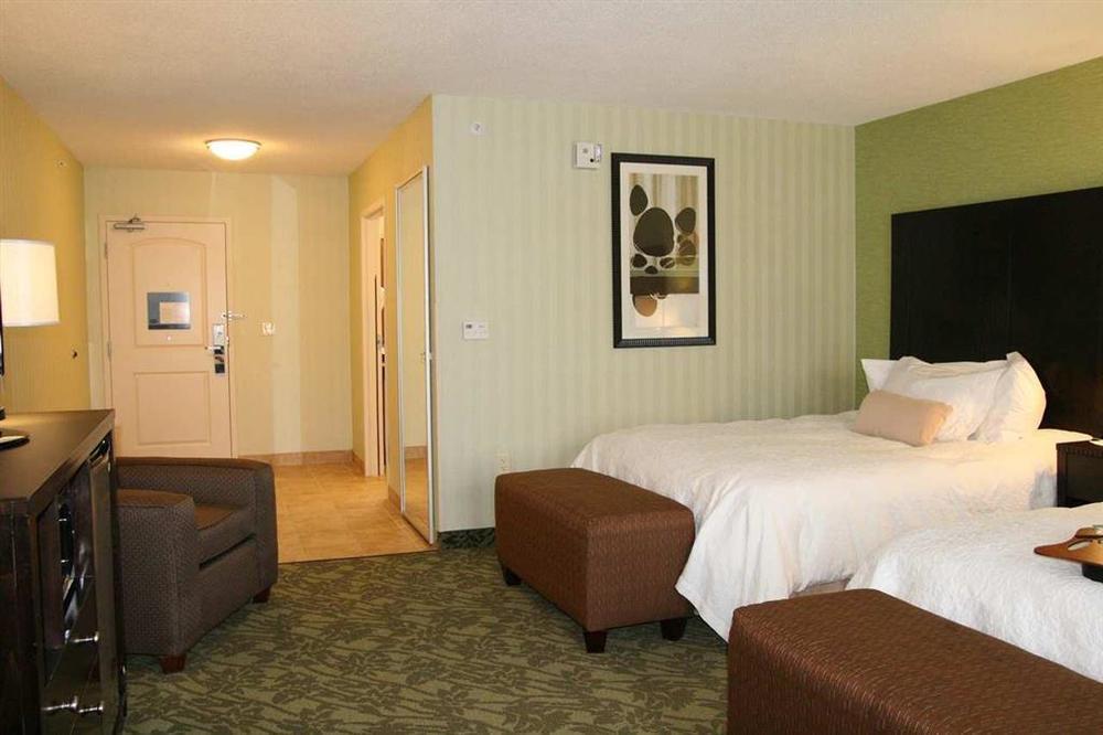 Hampton Inn Detroit Roseville Clinton Township Szoba fotó