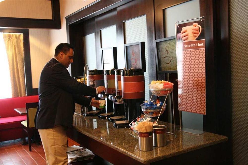 Hampton Inn Detroit Roseville Clinton Township Étterem fotó